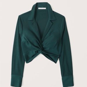 NWT Abercrombie Cropped Knotted Collared Shirt